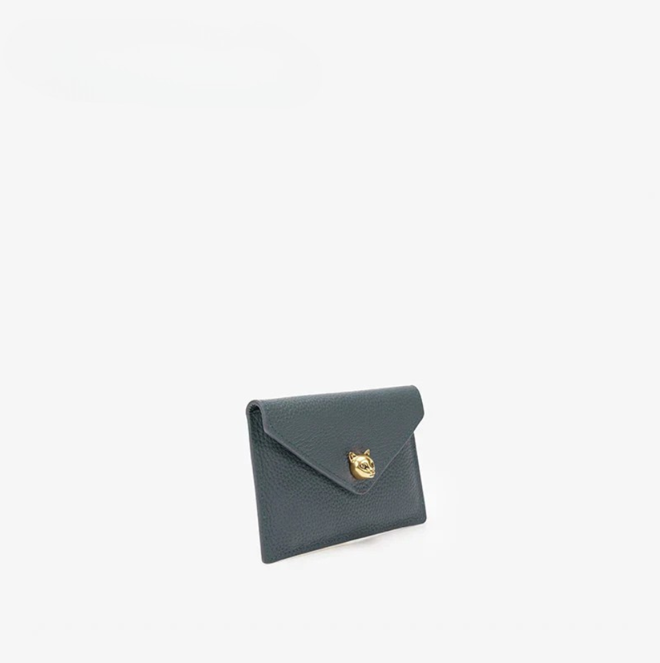 Sienna Compact Leather Wallet – RFID-Safe, Slim & Stylish for Women